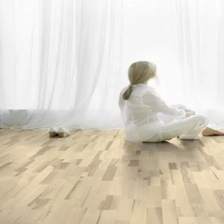 Паркетная доска Upofloor Ambient, Ясень Кантри Мрамор под матовым лаком, 3-х полосная