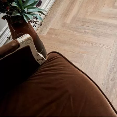 Виниловый ламинат Vinilam Parquet Herringbone IS11133 Северный Паркет