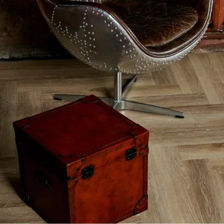 Виниловый ламинат Vinilam Parquet Herringbone IS11166 Классический Паркет